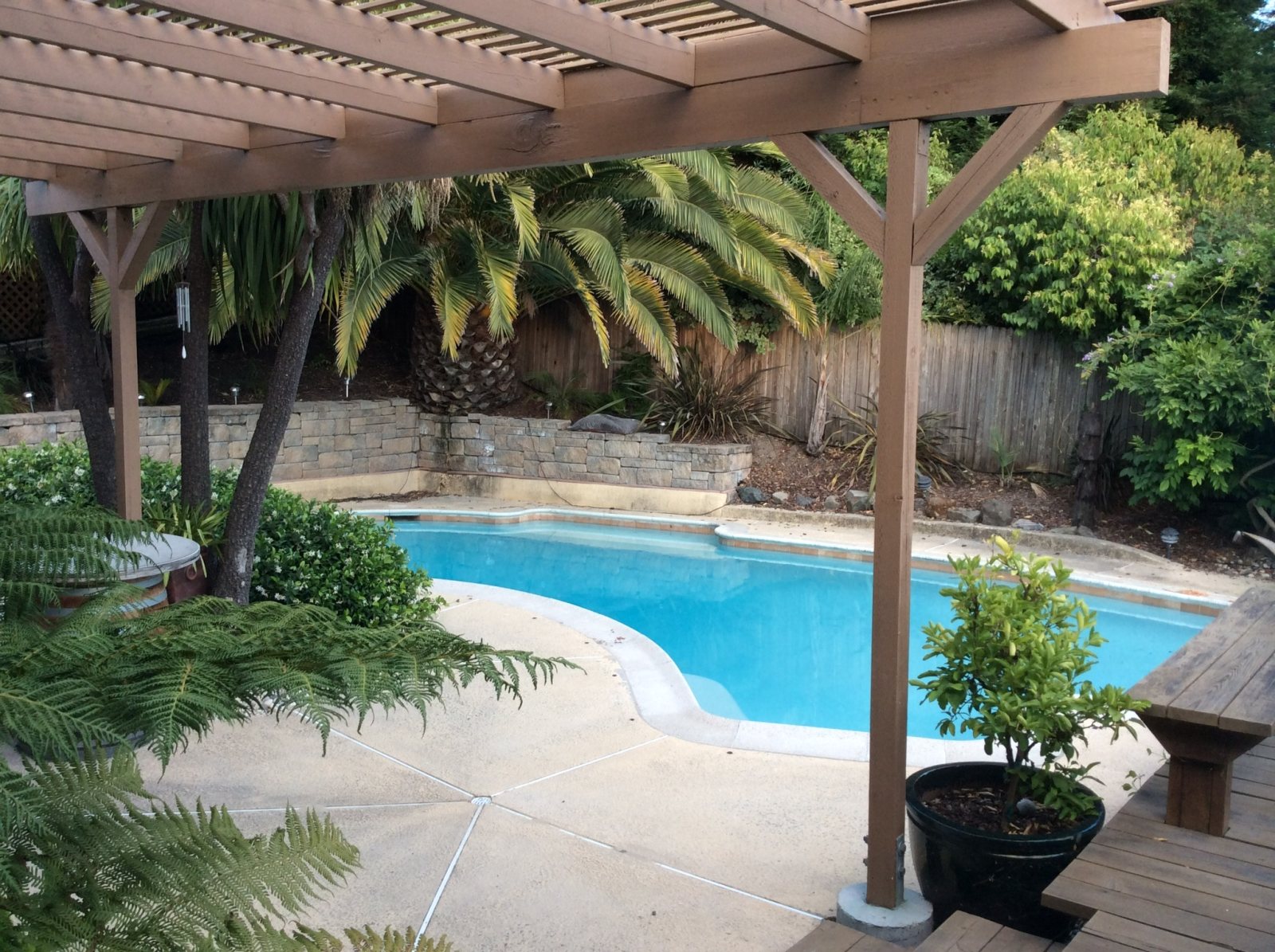 Fully furnished 3-room suite in private home with heated pool