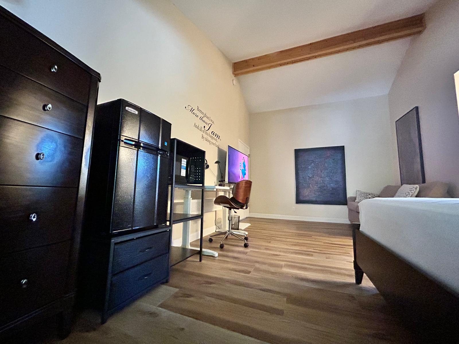 Deluxe Master Bedroom