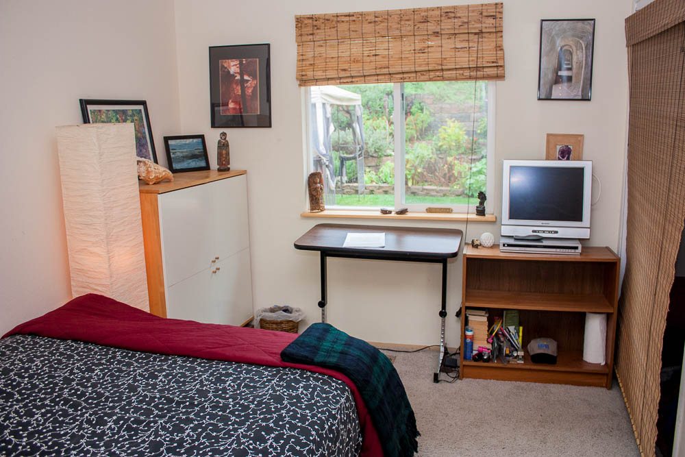 fully furnished 2 BR, 1 Bath, in El Sobrante