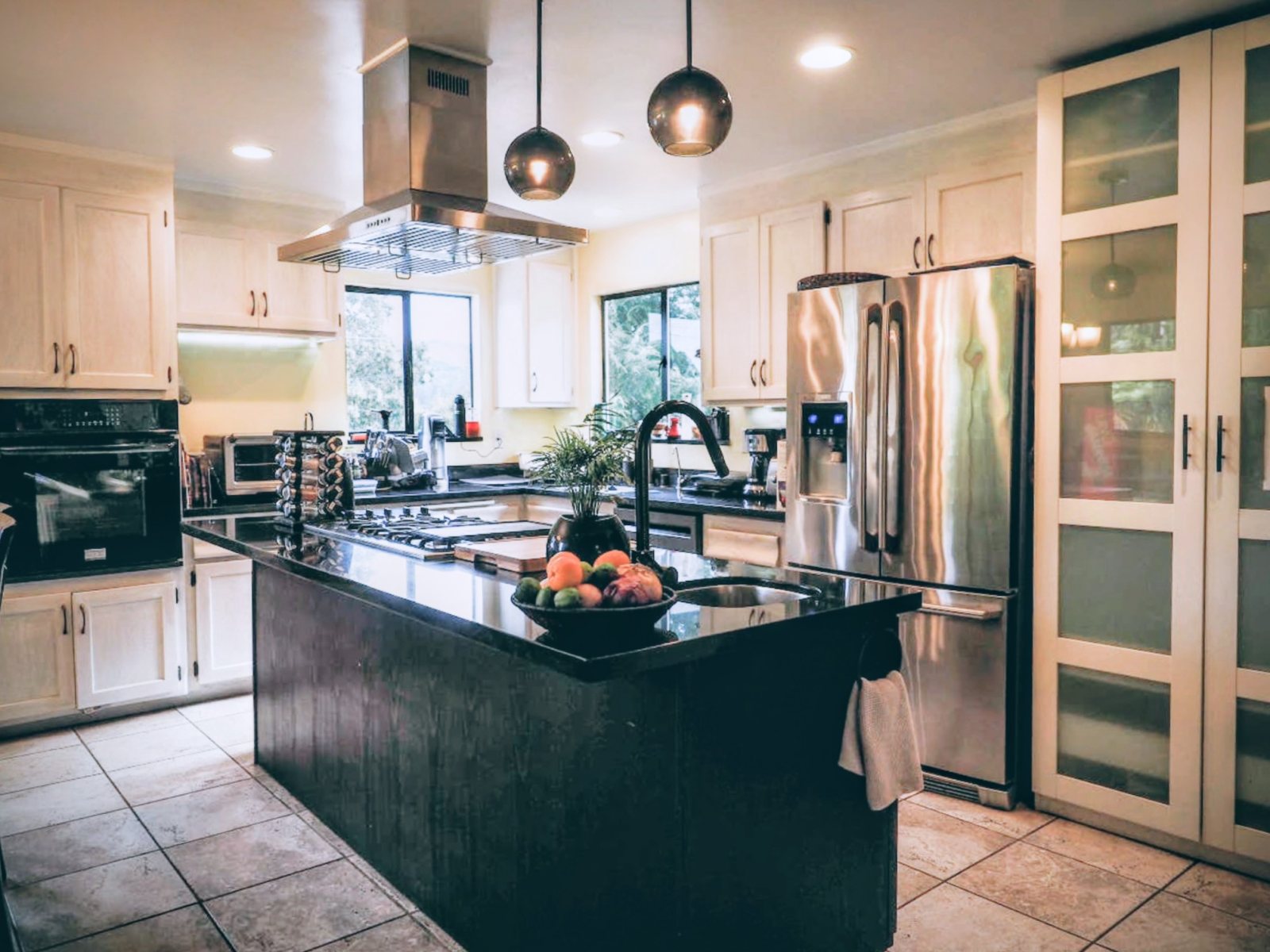 fully furnished 2 BR, 1 Bath, in El Sobrante