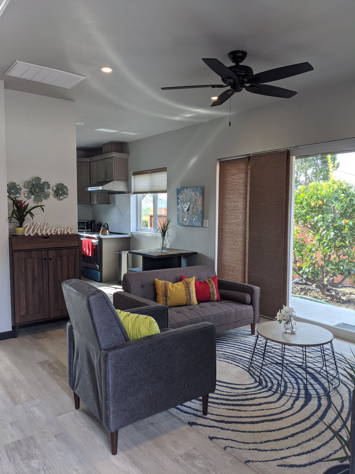 Minimalist 2 Bed - 1 Bath, with views., side patio with fruit trees.