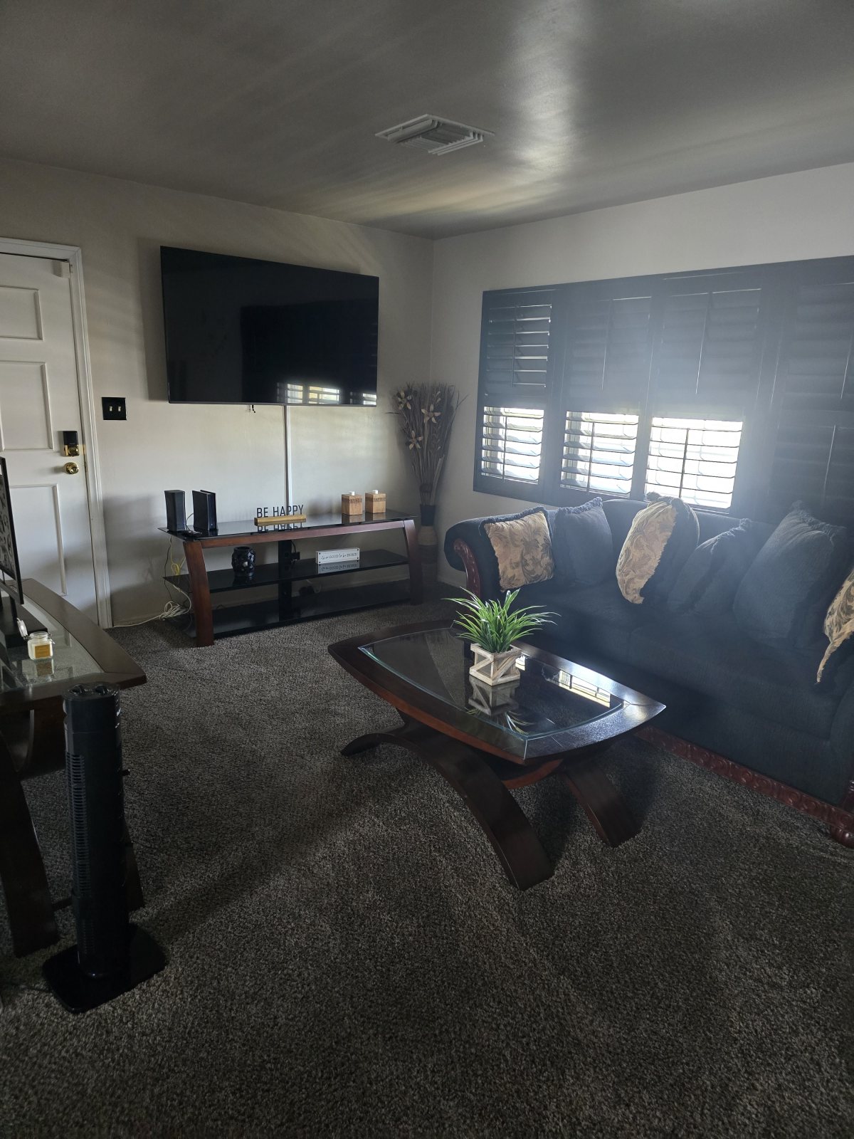 Beautiful 2 bedroom 1 Bath Fully Furnished