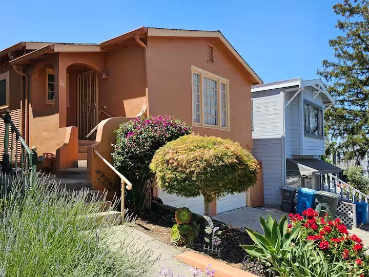 The Velvet Lounge | Executive 1BR Retreat in Vallejo