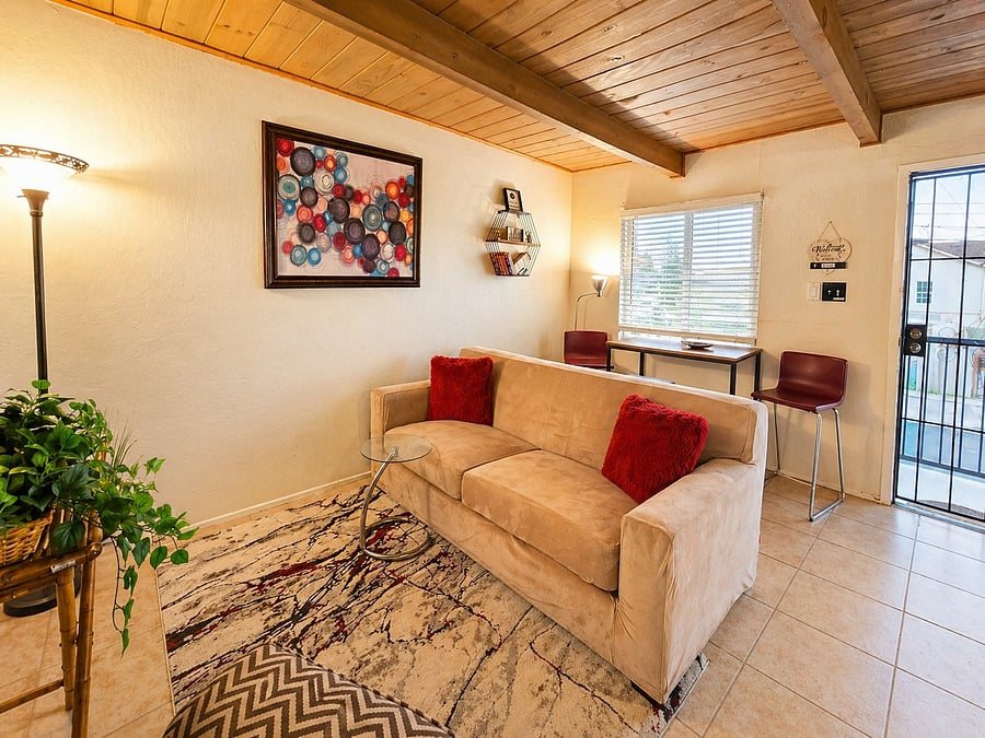 Stylish 2BR Richmond Apartment | Near Chevron & Kaiser